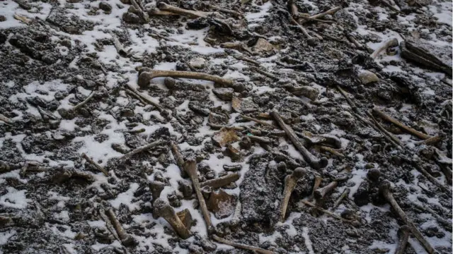 The Wailing Woman of Roopkund Lake, Uttarakhand